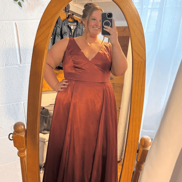 ✨Most Popular - Glow Getter at Sunlessvibes With Jade in Fond Du Lac, WI